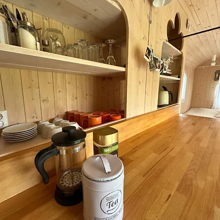 Glamping - Stylova Maringotka V Srdci Ladova Kraje, Pobliz Hlavniho Mesta Prahy Stribrna Skalice