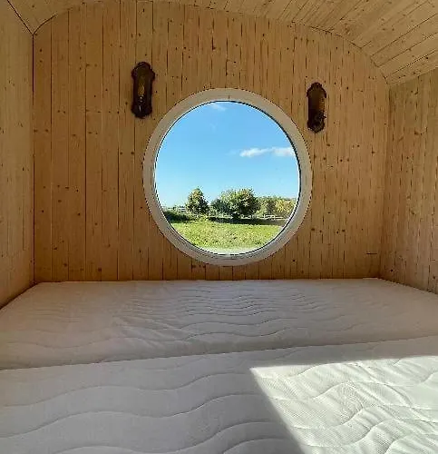 Luxury tent Glamping - Stylova Maringotka V Srdci Ladova Kraje, Pobliz Hlavniho Mesta Prahy