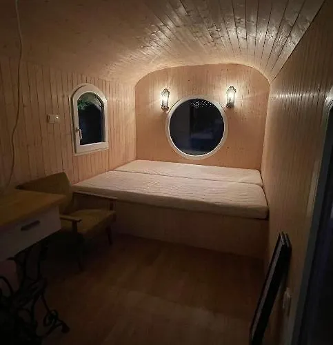 Glamping - Stylova Maringotka V Srdci Ladova Kraje, Pobliz Hlavniho Mesta Prahy Luxury tent *